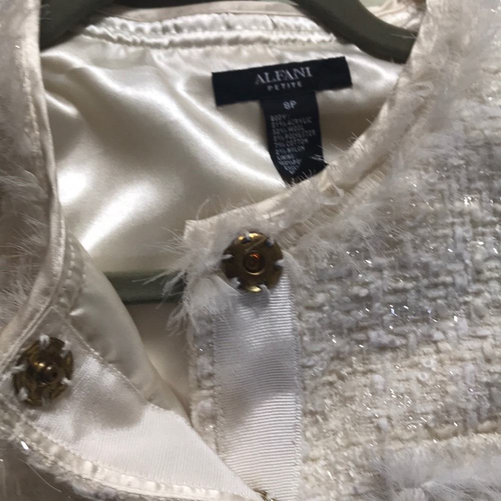 Jacket - Picture 3 of 4